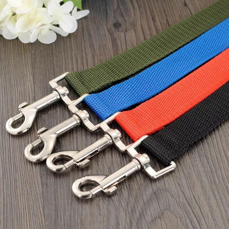 حزام أمان للقطط والكلاب في الس - مراجعة Travel Accessories For Dogs وسعره