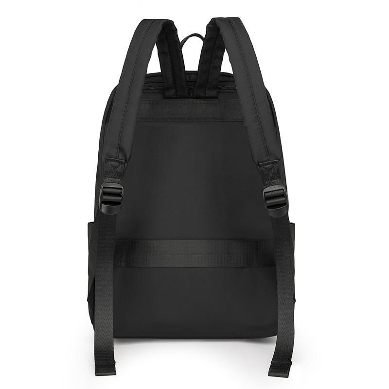 حقيبة ظهر عصرية وبسيطة للنساء  - مراجعة Travel Accessories Italy وسعره