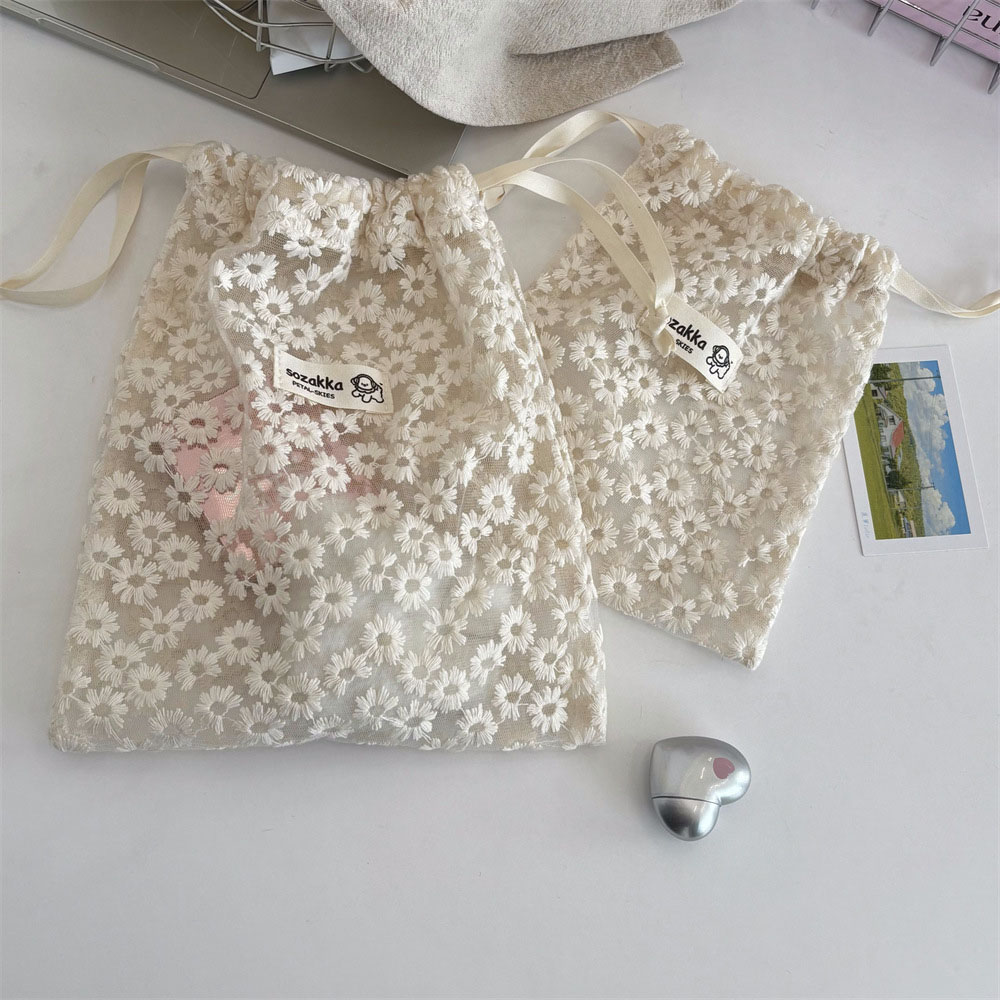 حقيبة مكياج شبكية مطرزة بالدان - مراجعة Travel Accessories Us وسعره