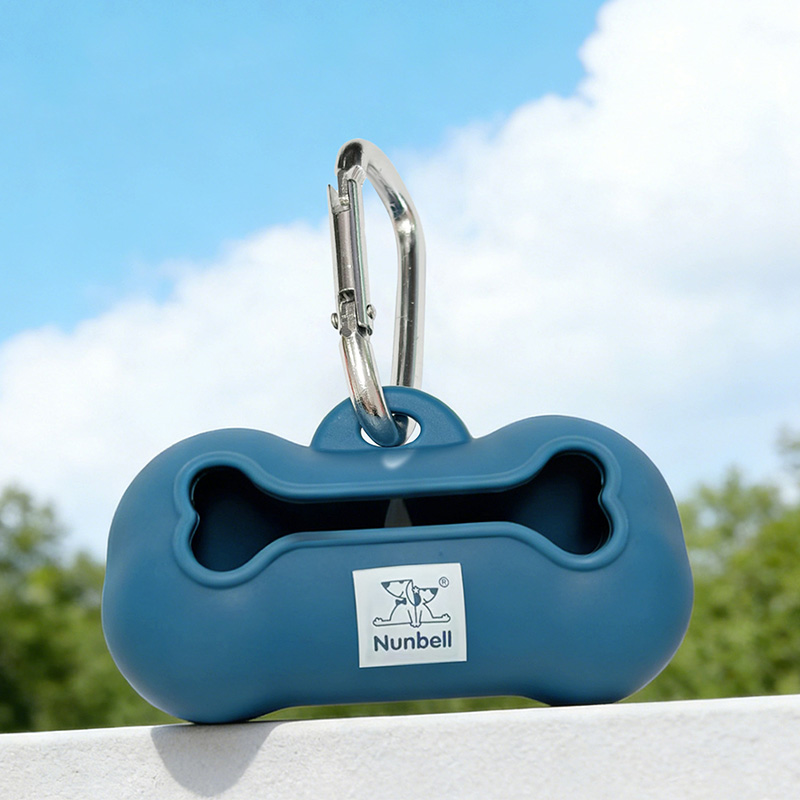 موزع أكياس نفايات الكلاب من ال - مراجعة Travel Accessories For Dogs وسعره